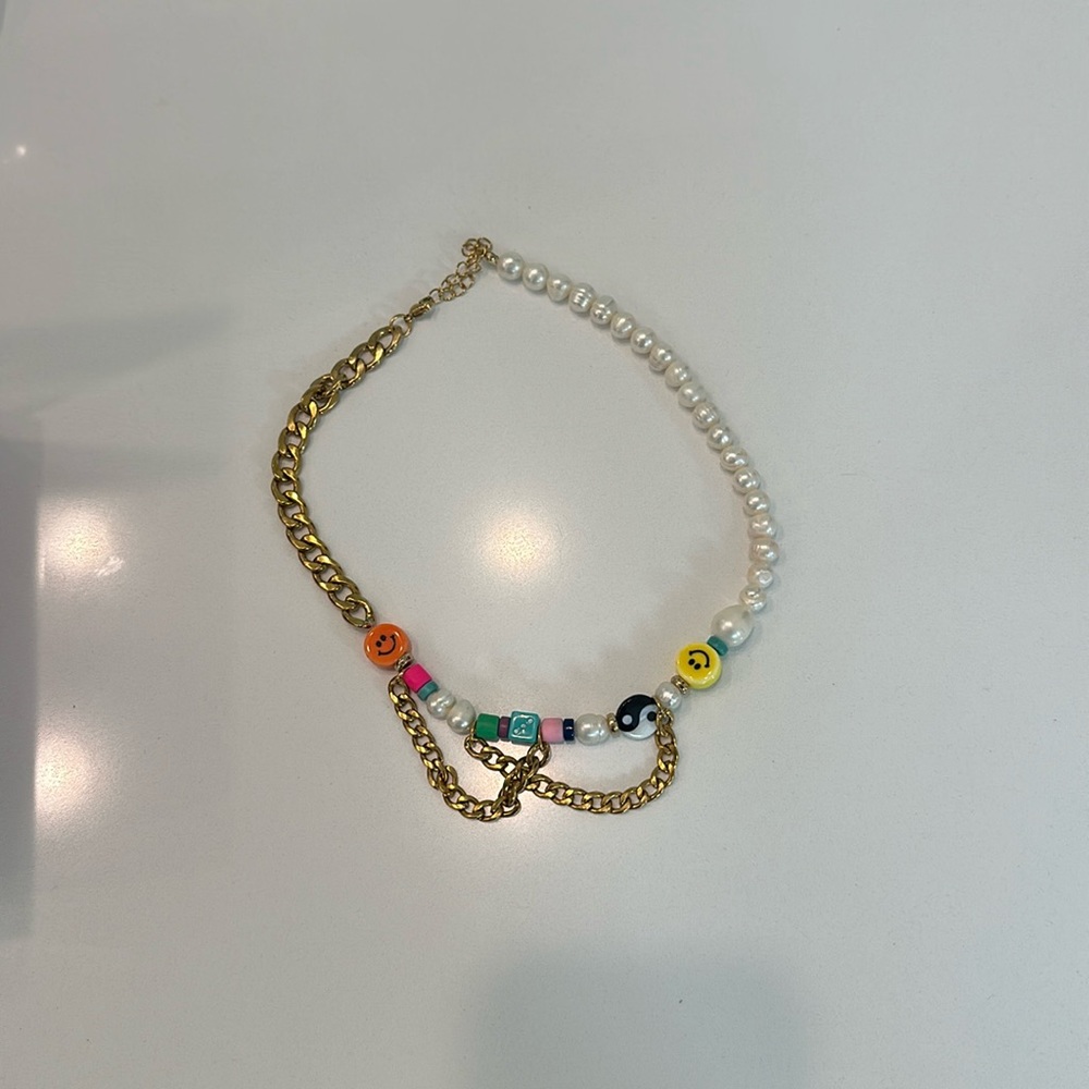 Pearl and gold necklace